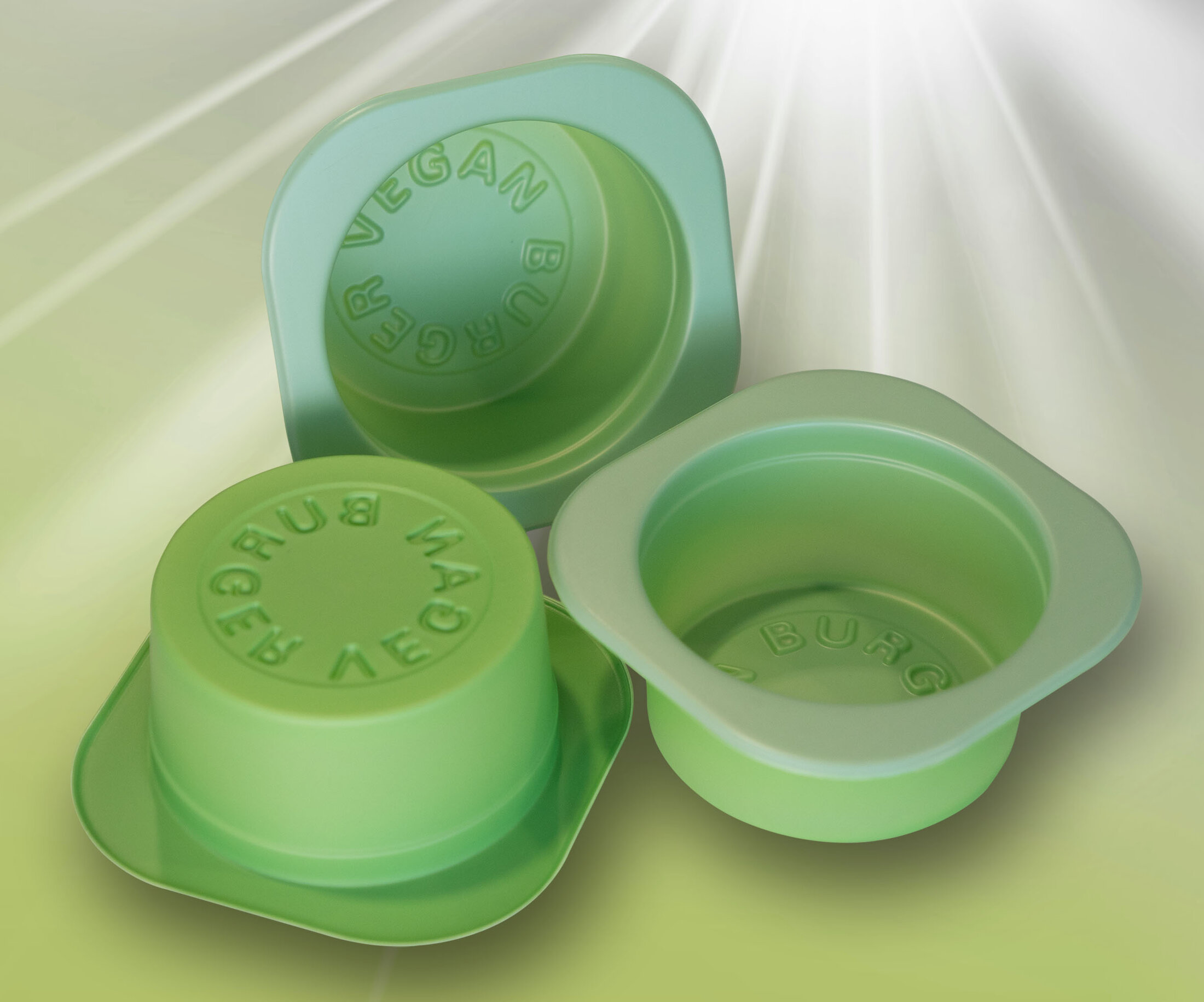 Industrial compostable thermoformed containers with heat-sealable lids, especially suitable for vegetarian and vegan foods and dairy products. | © ILLIG Maschinenbau GmbH